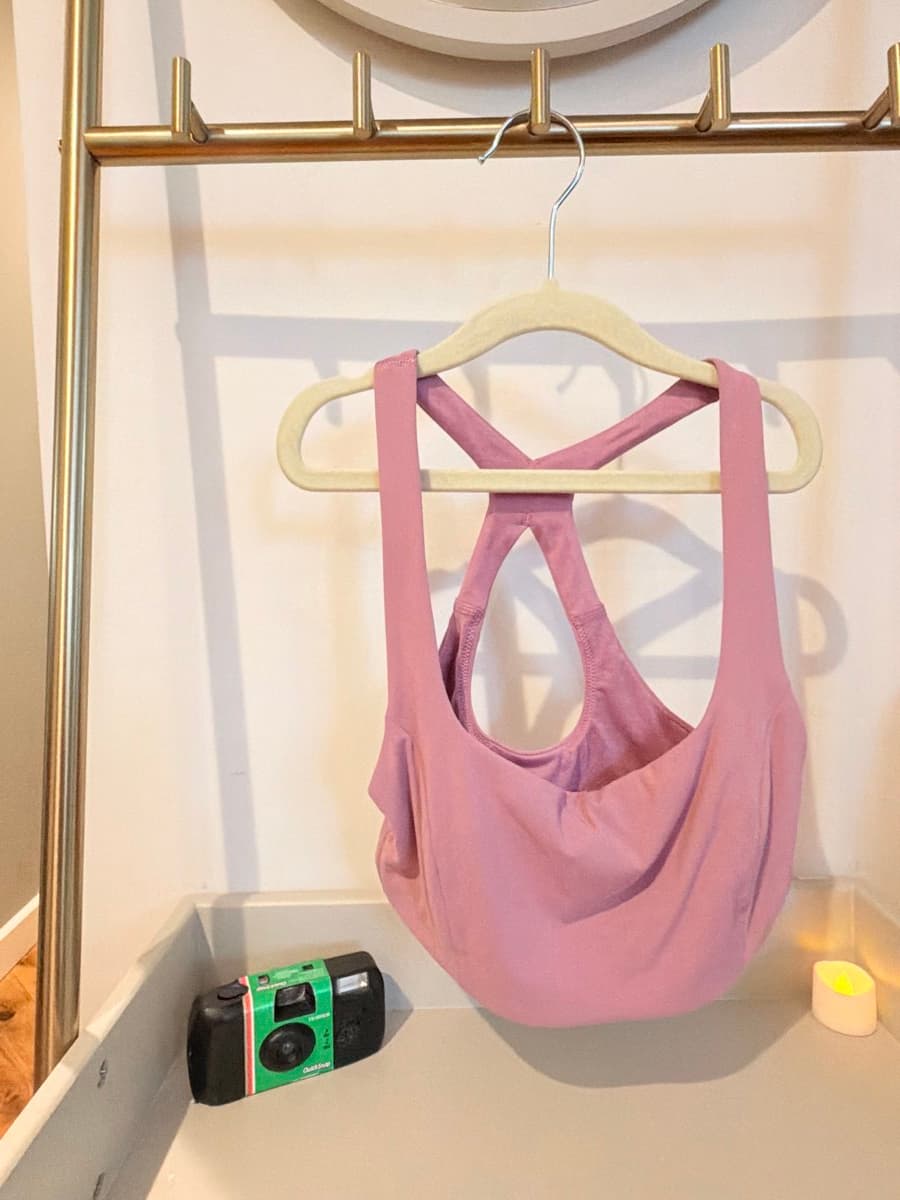 SmoothCover Yoga Bra in Velvet Dust