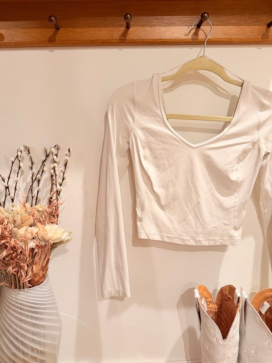 Nulu Long Sleeve V-Neck in White Opal