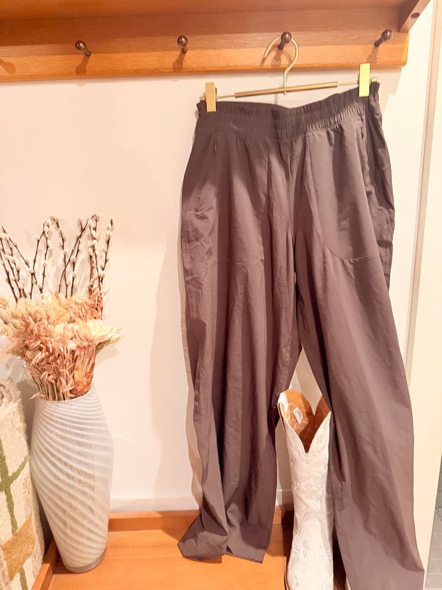 Swift Mid-Rise Wide-Leg Pant in Espresso