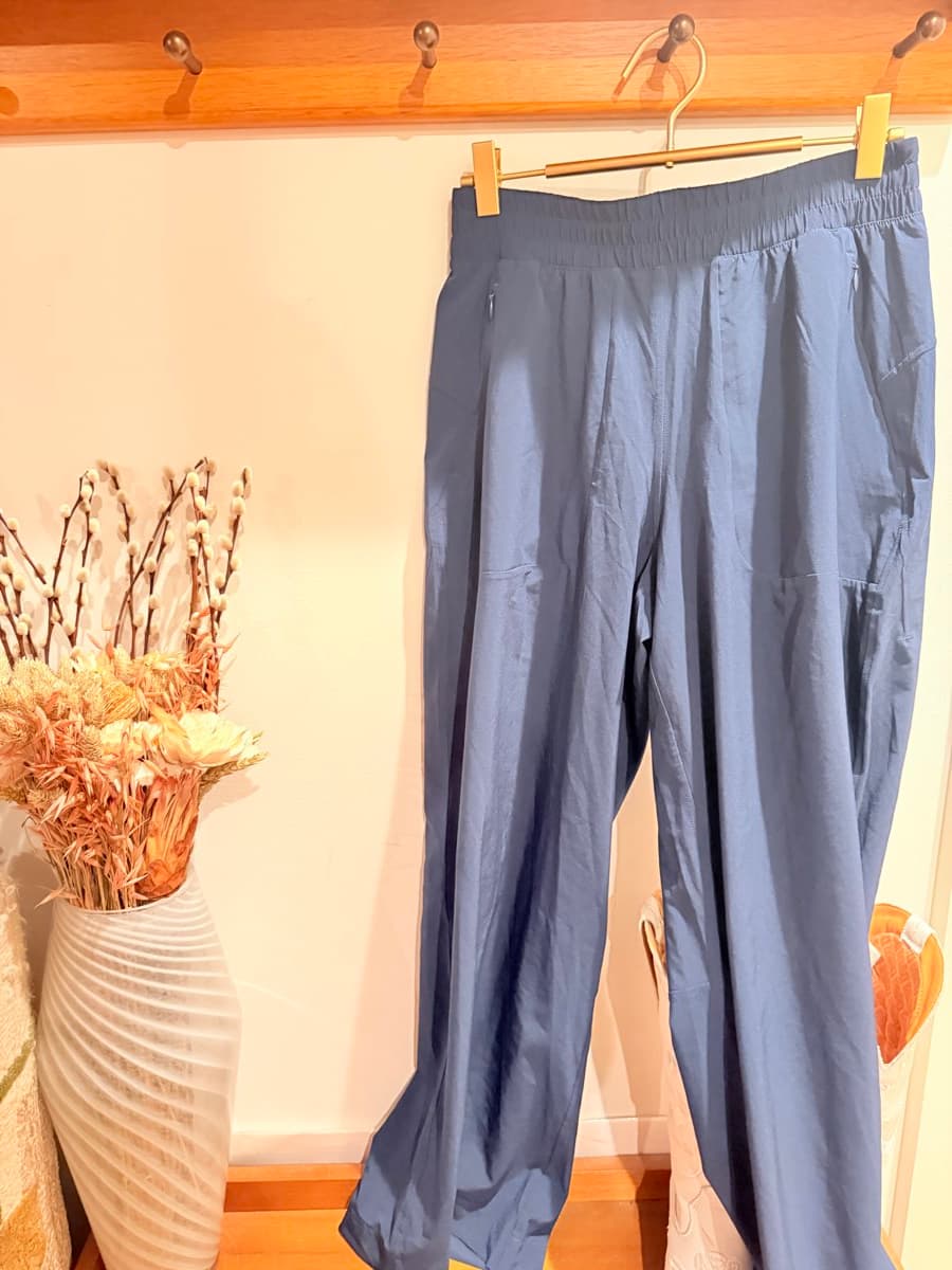 Swift Mid-Rise Wide-Leg Pant in True Navy