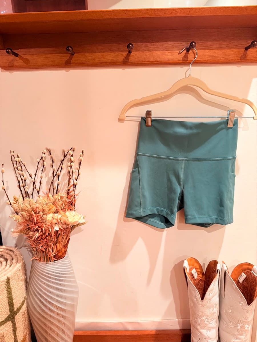 Wunder Train Short with Pockets 4" in Medium Forest