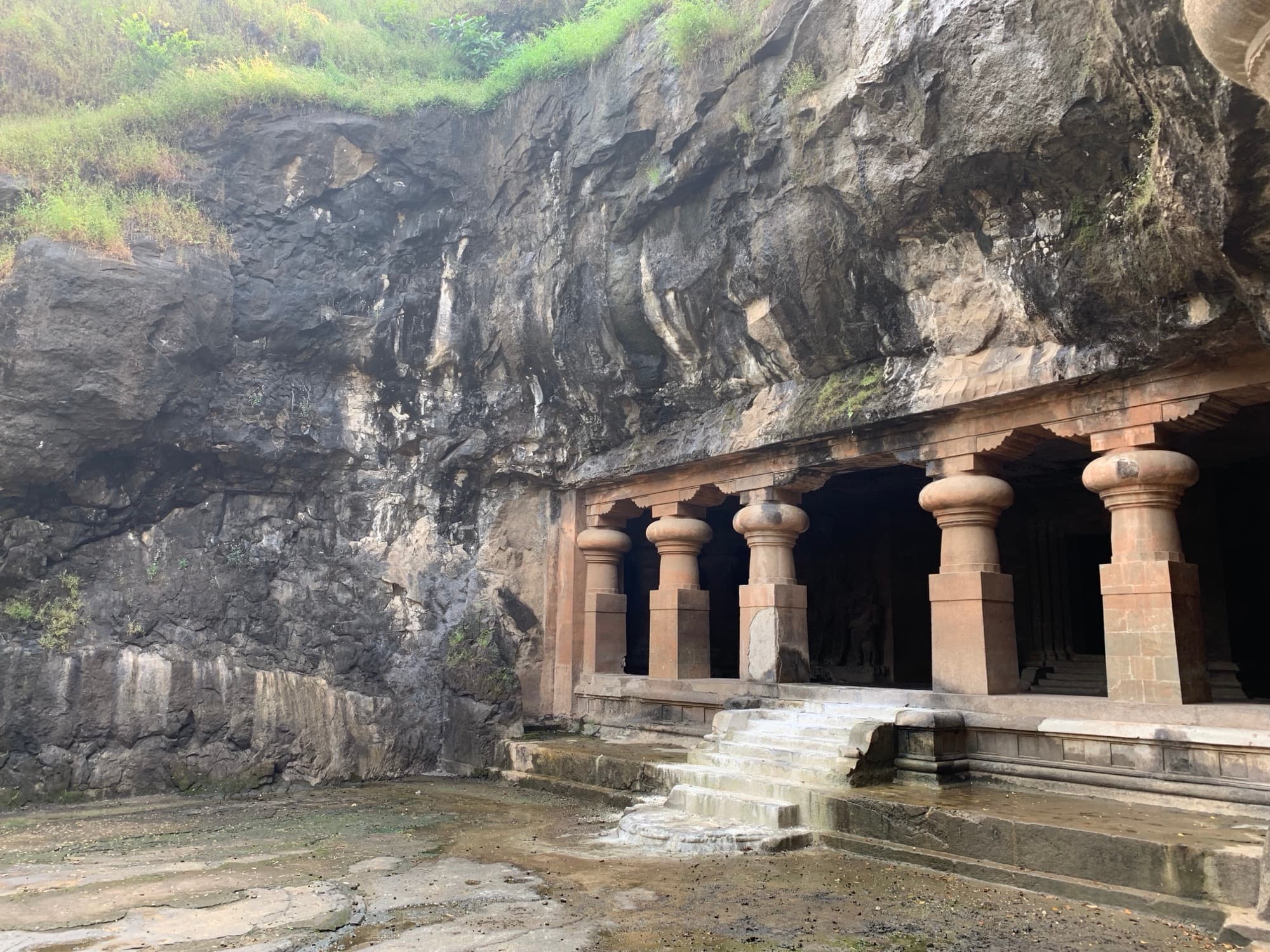 Elephanta Caves, Columned Entrance Pavilion