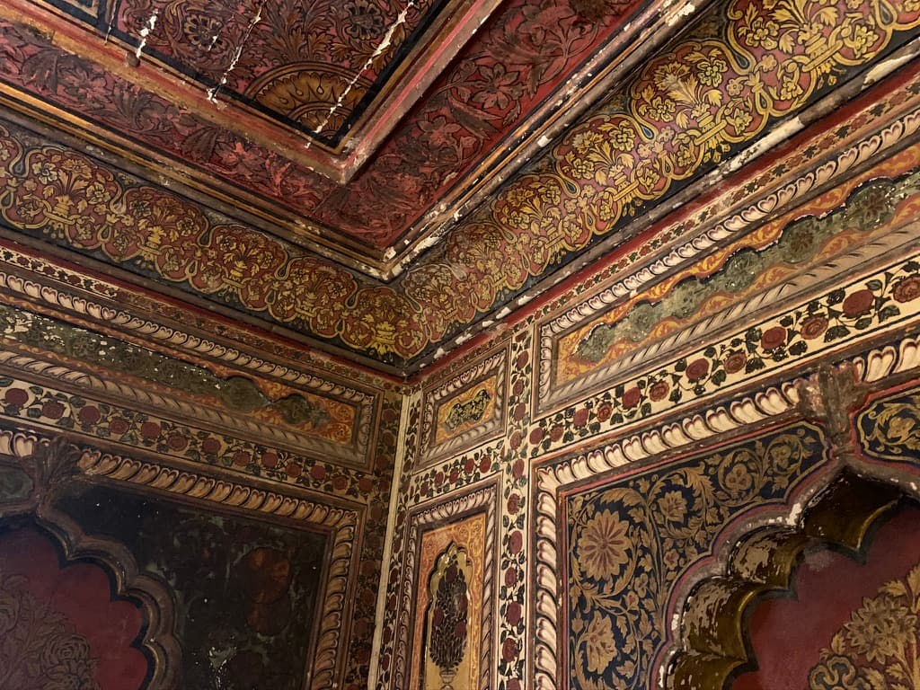 Crimson and Gold Floral Borders, Rope-Twist Molding Detail